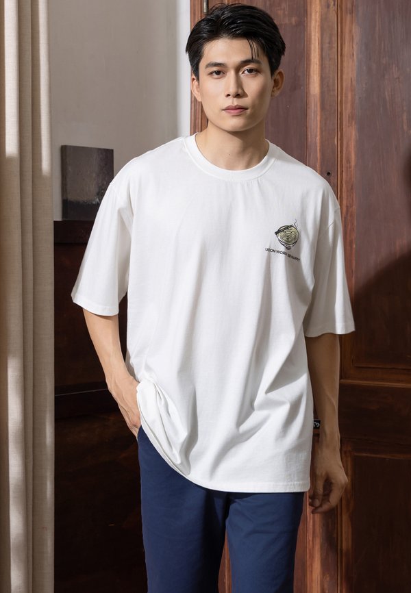 Udon Japan Fun Premium Oversized Men's T-Shirt WHITE